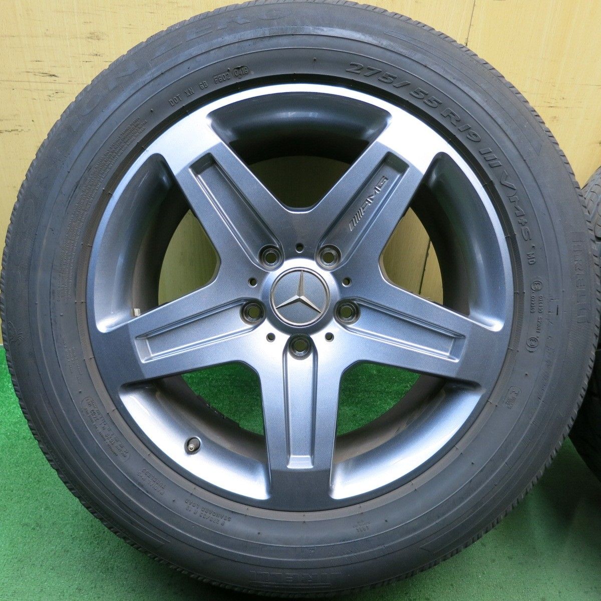 キレイ☆ベンツ W463 G55 Gクラス 純正 AMG 275/55R19 ピレリ 