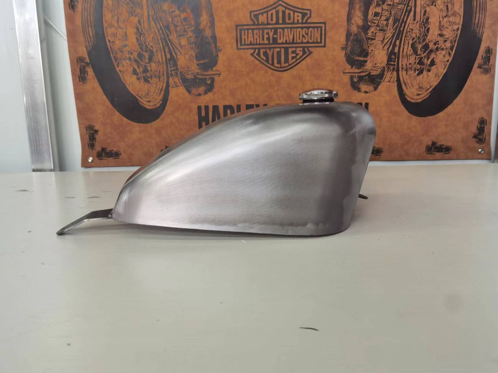 品 T-70G ８L カワサキ バルカン400 800用 バルカンクラシック400 純正コック仕様 スポーツスタータンク タンク製作工房