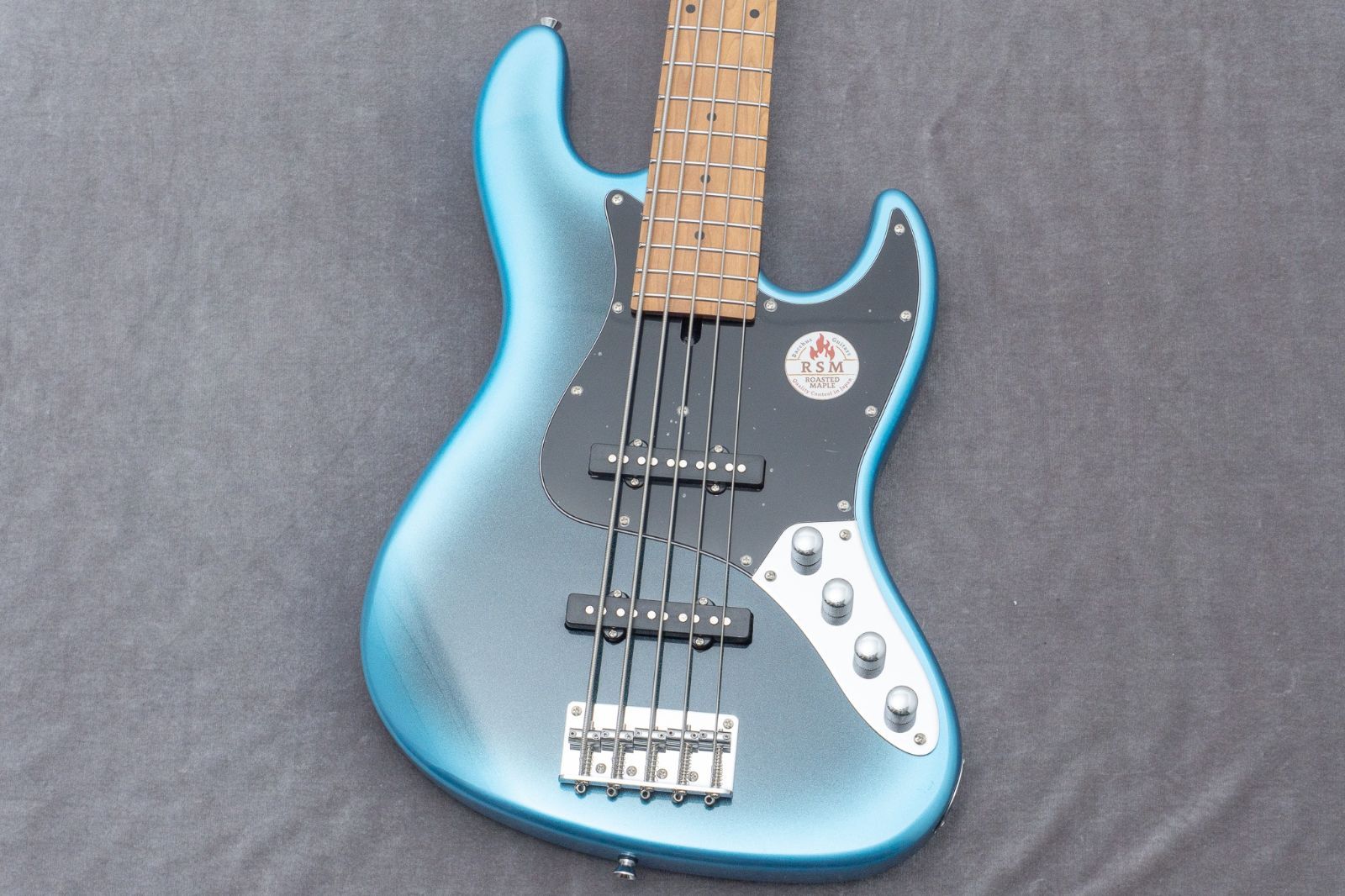 LAKLAND SK-5DX カスタム LAKLAND SK-5DX カスタム （Lakland SK-5DX - Blue Translucent
