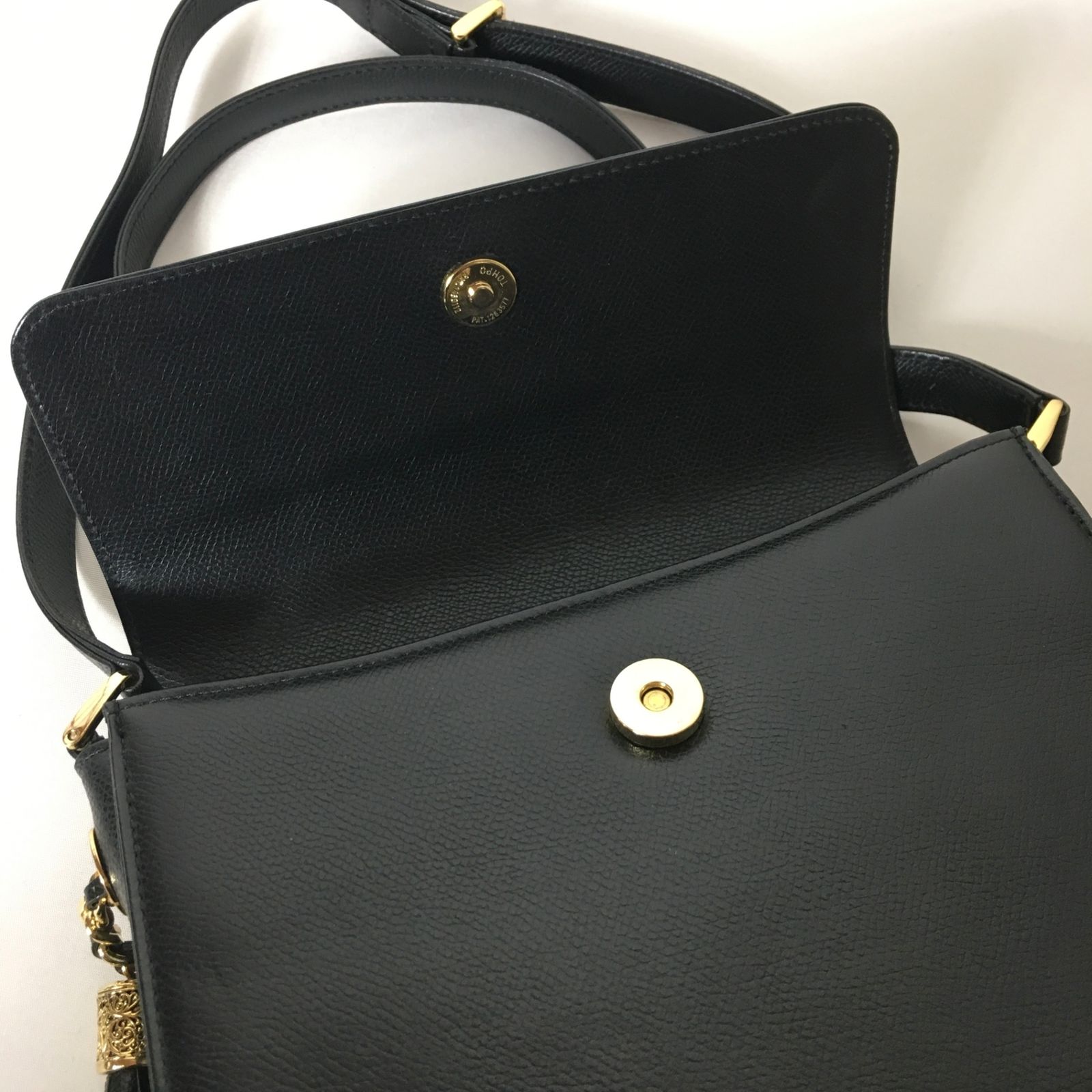 2507-186｜美品｜ヴァレンティノガラヴァーニ ショルダーバッグ