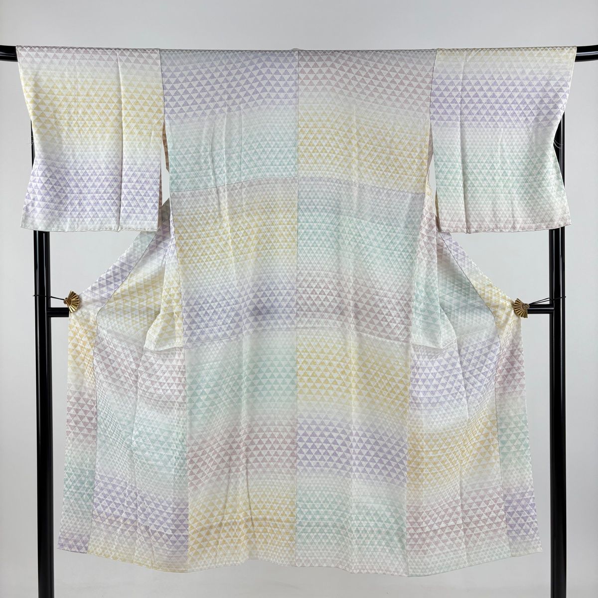 長襦袢 身丈137cm 裄丈69cm L 鱗 地紋 白 正絹 秀品