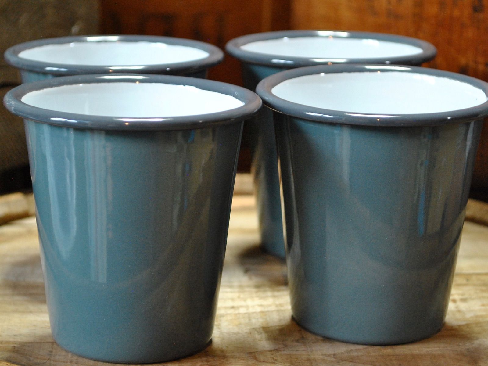 新品　FALCON ファルコン エナメルウェア タンブラー　4個セット 新品 FALCON ファルコン エナメルウェア タンブラー 4個セット