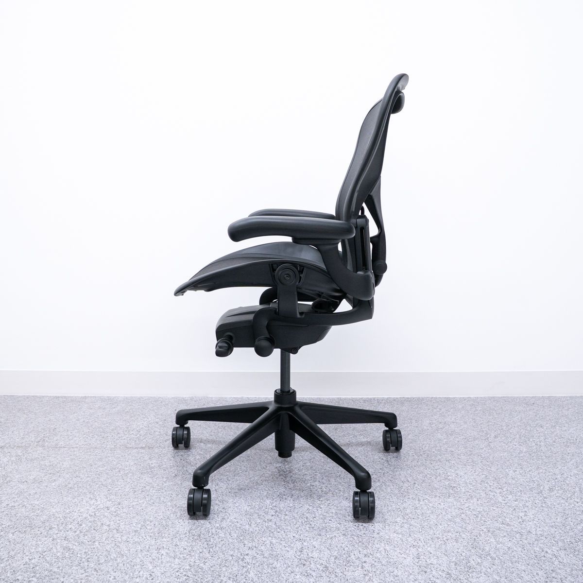 展示品】Herman Miller ハーマンミラー Aeron Chair アーロンチェア B