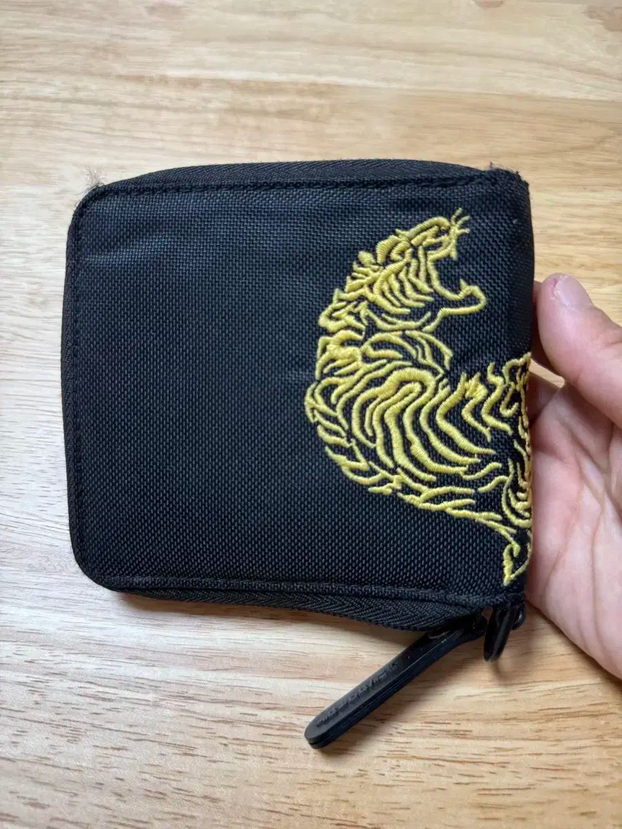 オニツカタイガー サコッシュ PRINTED SACOCHE / プリンティッド