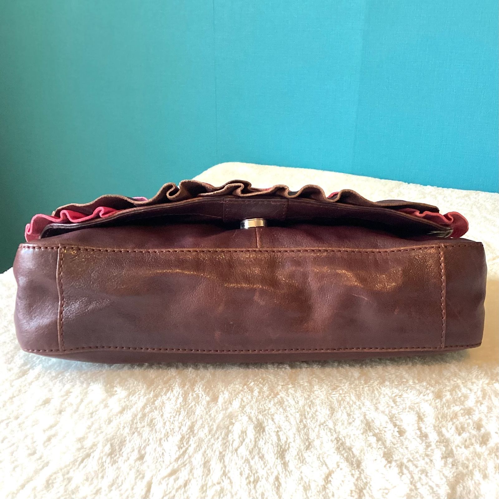 MODALU LONDON モダルー レザー フリルショルダーバッグ