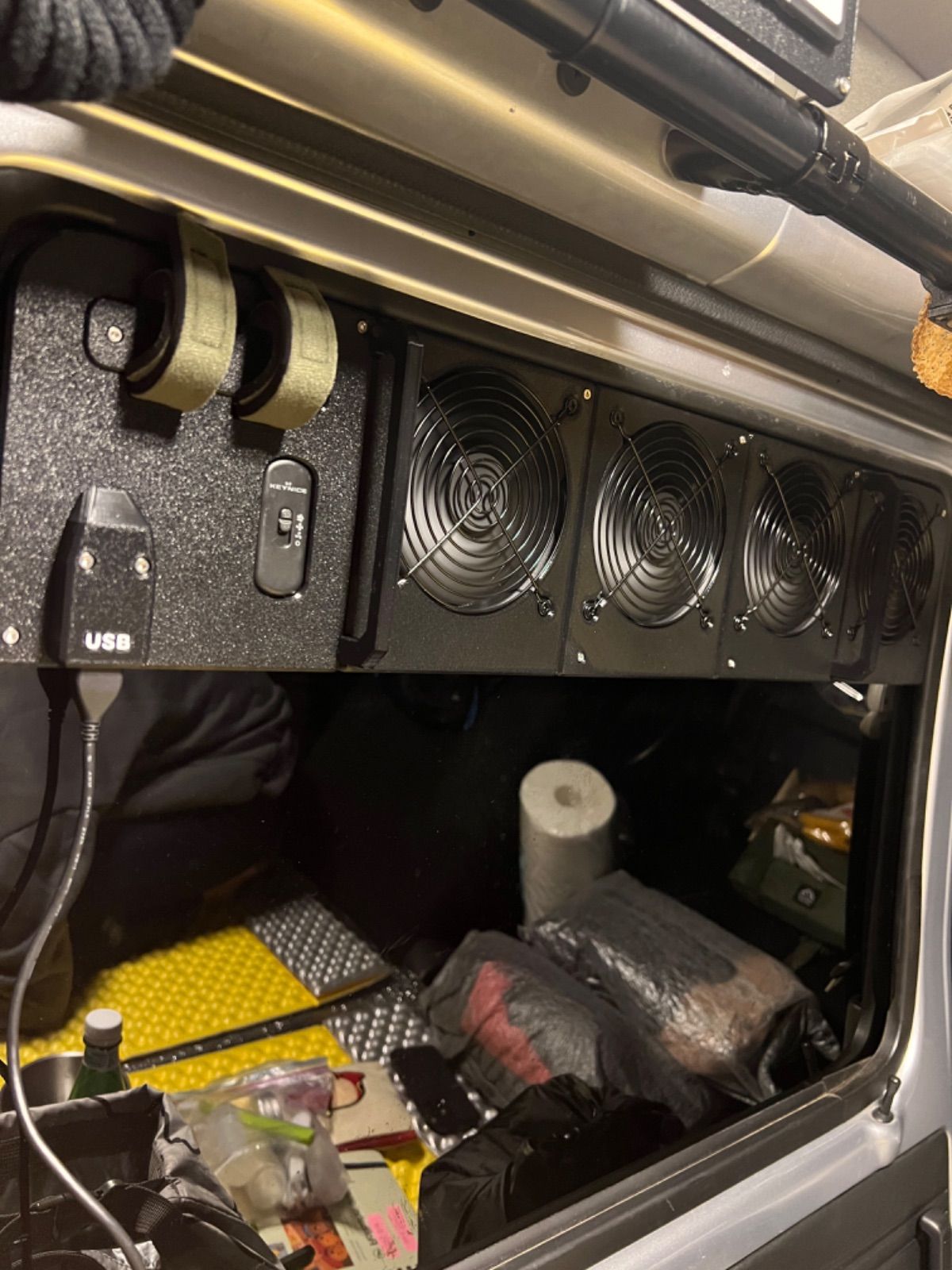 ハイゼットカーゴ　S321V  換気ファン　換気扇　車中泊