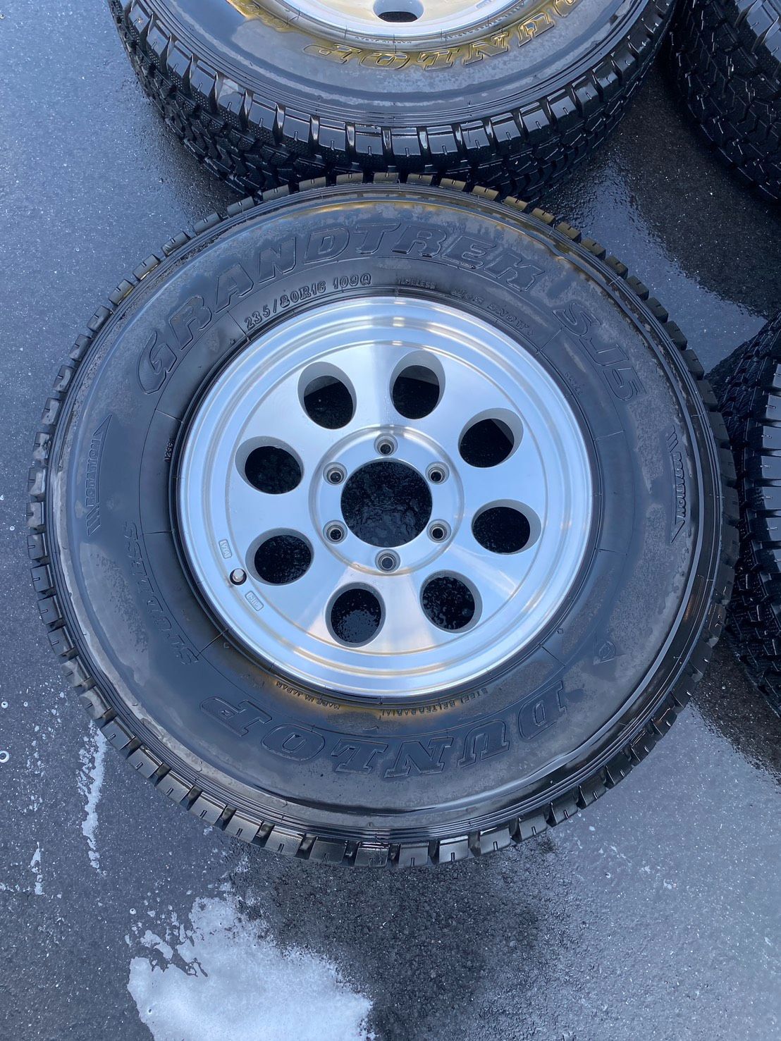 ジムライン １６インチ アルミ ホイール GRANTREK 285 80R16 スタッドレス ランクル
