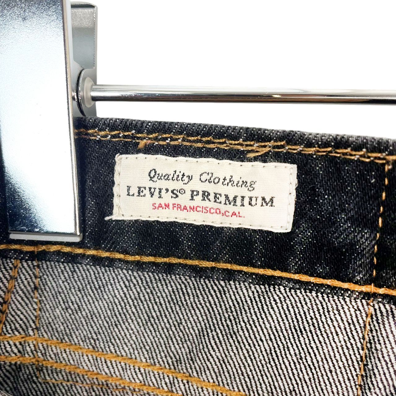 levi