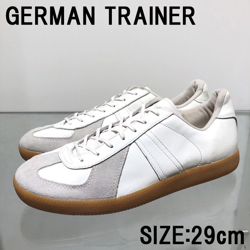 german trainer ストア 靴 メルカリ