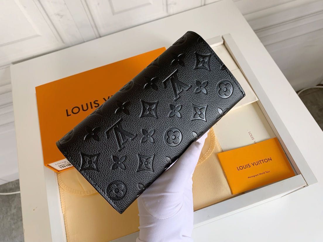 LOUIS VUITTON ポルトフォイユ エミリー モノグラム アンプラント