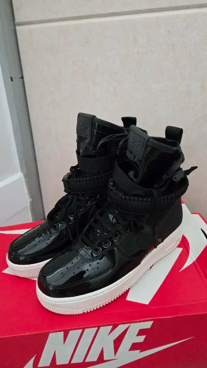 NIKE ナイキ スニーカー 255