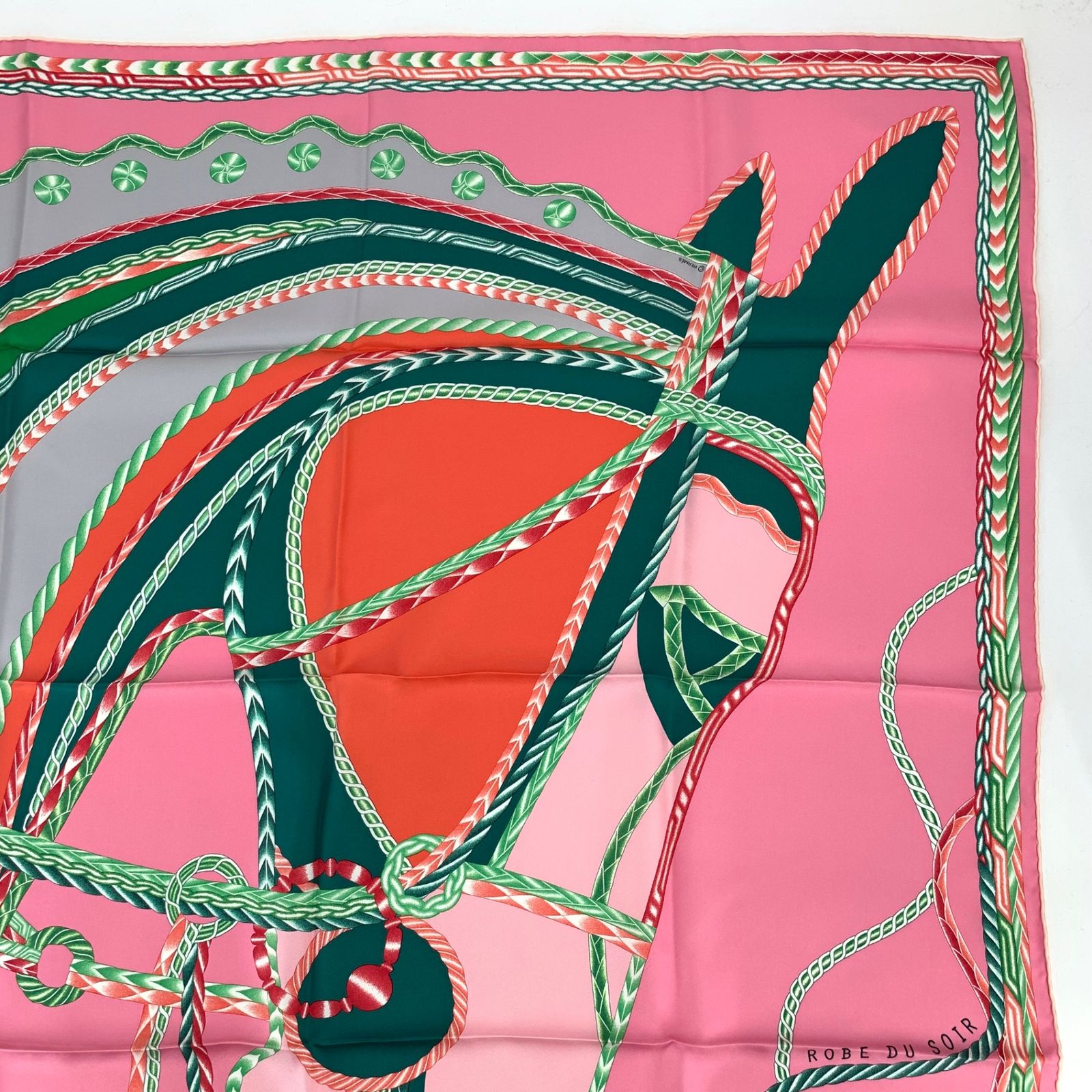 HERMES エルメス カレ90 ROBE DU SOIR ローブ・デュ・ソワール ピンク 