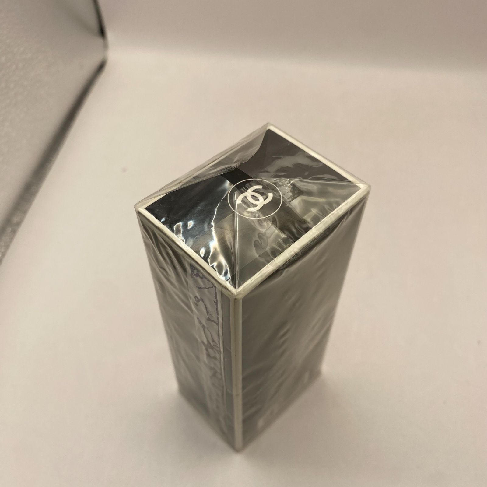 POUR