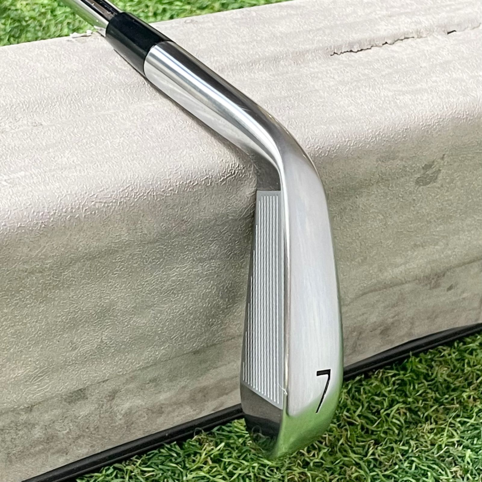 MIZUNO Pro225 ミズノプロ 7番アイアン 右 S200 ゴルフクラブ