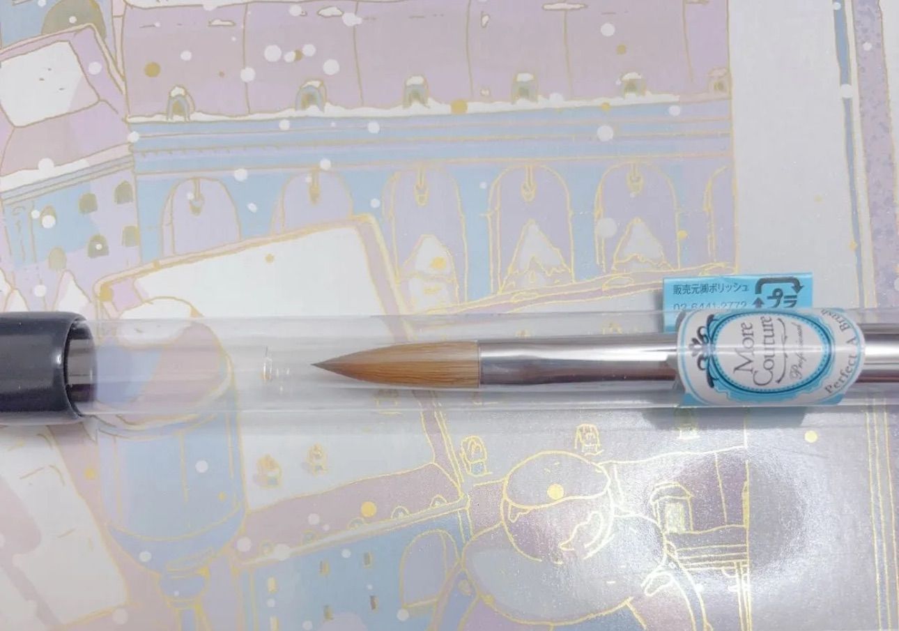 MoreCouture モアクチュールスカルプチュアブラシ キャップ付き