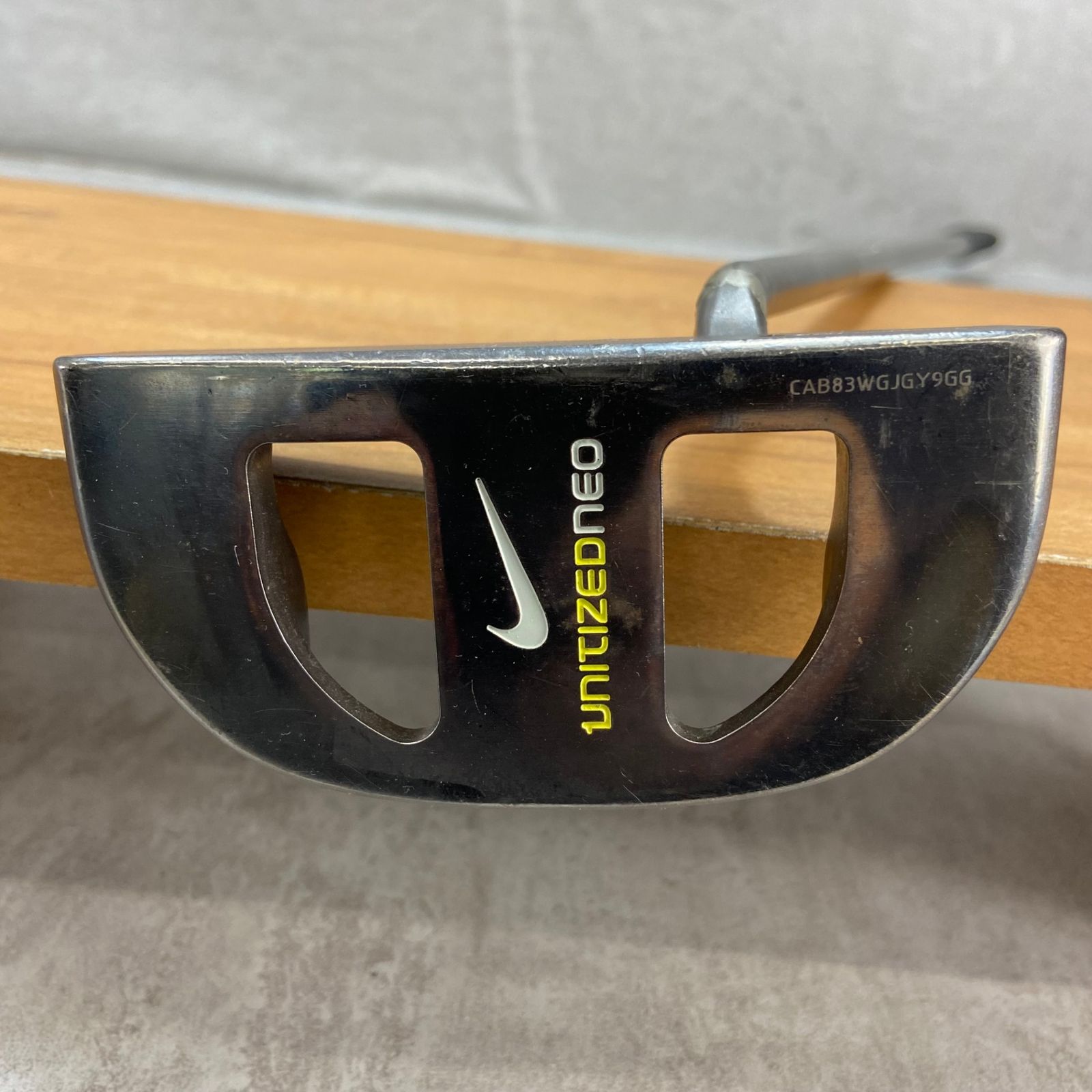 NIKE - NIKE　ナイキ　UNITIZED　NEO　ユニタイズドネオ　メンズゴルフパター　カーボン　右利き用　PT　マレット型　34インチ　約545g NIKE ナイキ UNITIZED NEO ユニタイズドネオ メンズゴルフパター