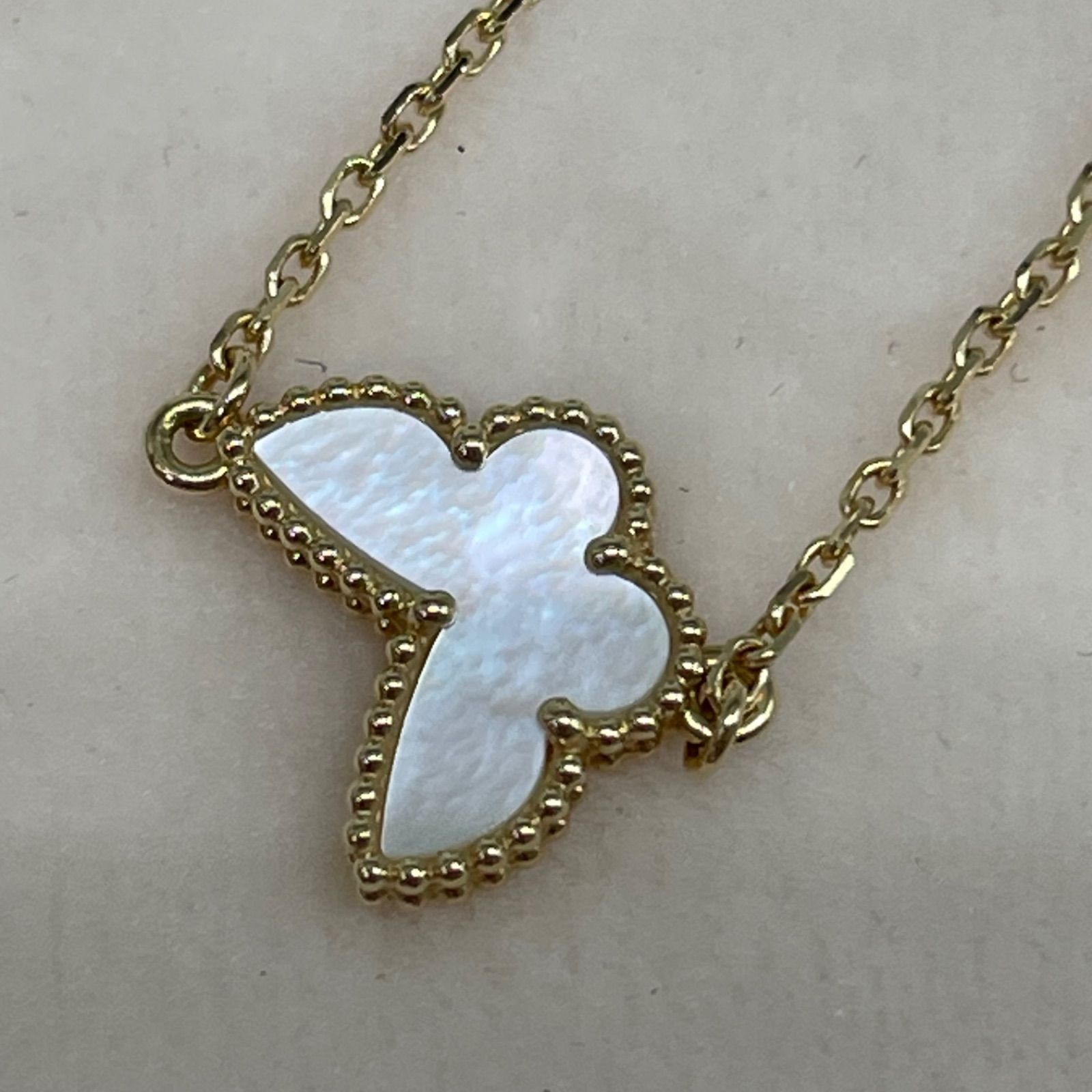最終値下げ✨ハイクオリティ✨マザーオブパールパピヨン　ブレスレット 値下げ】VAN CLEEF & ARPELS スウィート アルハンブラ パピヨン