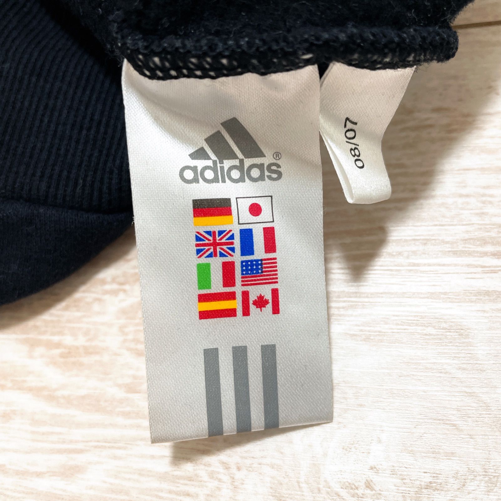 adidas アディダス