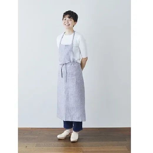リネンのエプロンワンピース / fog linen work グレー リネンのエプロンワンピース / fog linen work×KURASHI&Trips