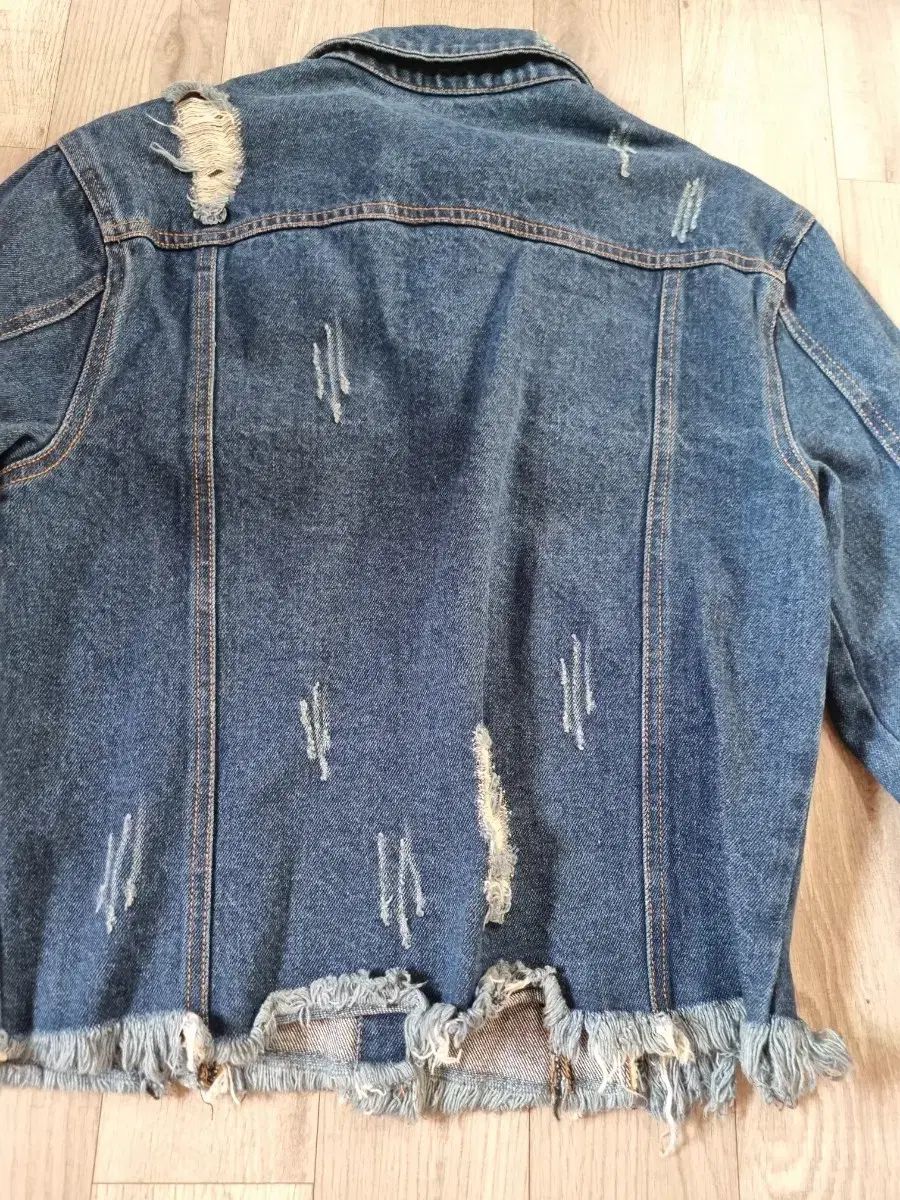 ダメージ クロップド デニムジャケット