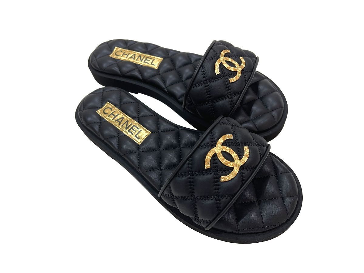 CHANEL シャネル