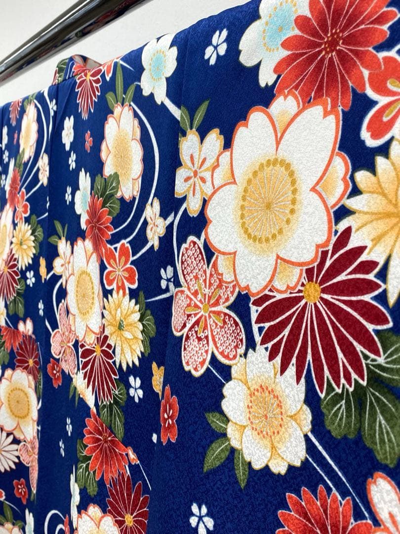 2尺袖 ポリエステル着物 紋意匠 桜 流水 袴向き - メルカリ