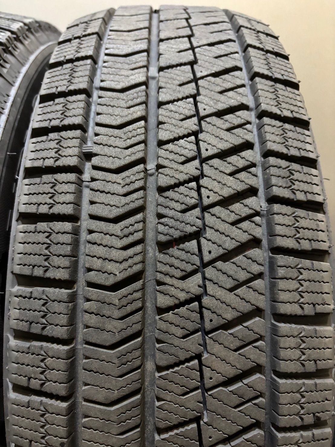 ブリヂストン(BRIDGESTONE) 195⁄65R15 91Q スタッドレス