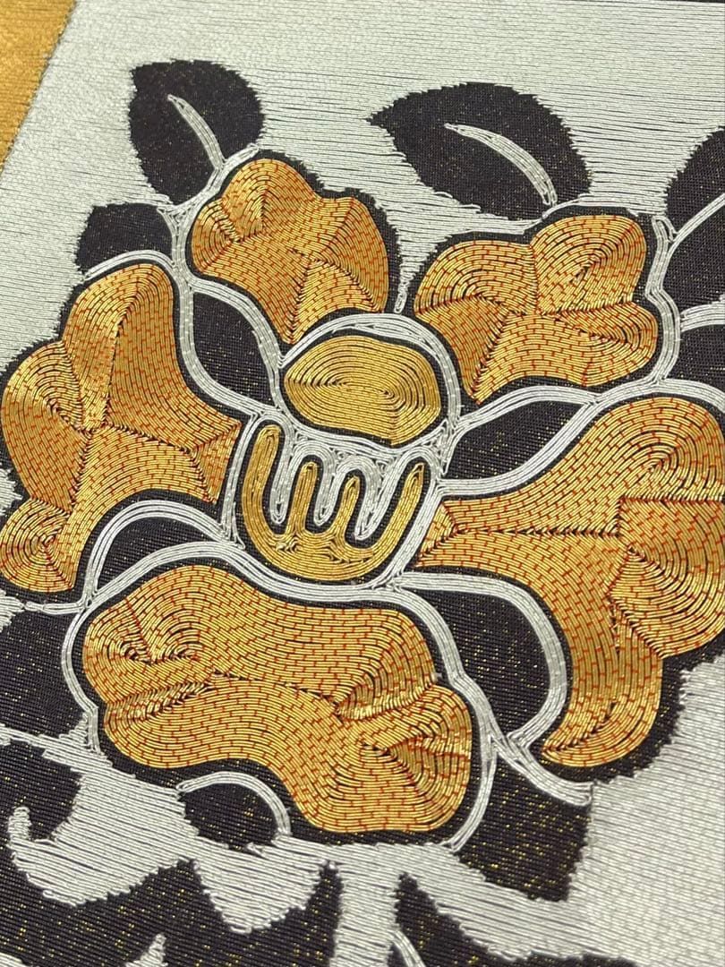 袋帯 手刺繍 駒刺繍 金駒 銀駒 椿 菊 吉祥文様 正絹 お太鼓柄 - メルカリ