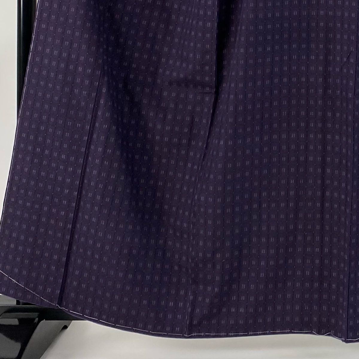 紬 身丈160.5cm 裄丈64cm M 袷 やまと 格子 幾何学 紫 正絹 秀品