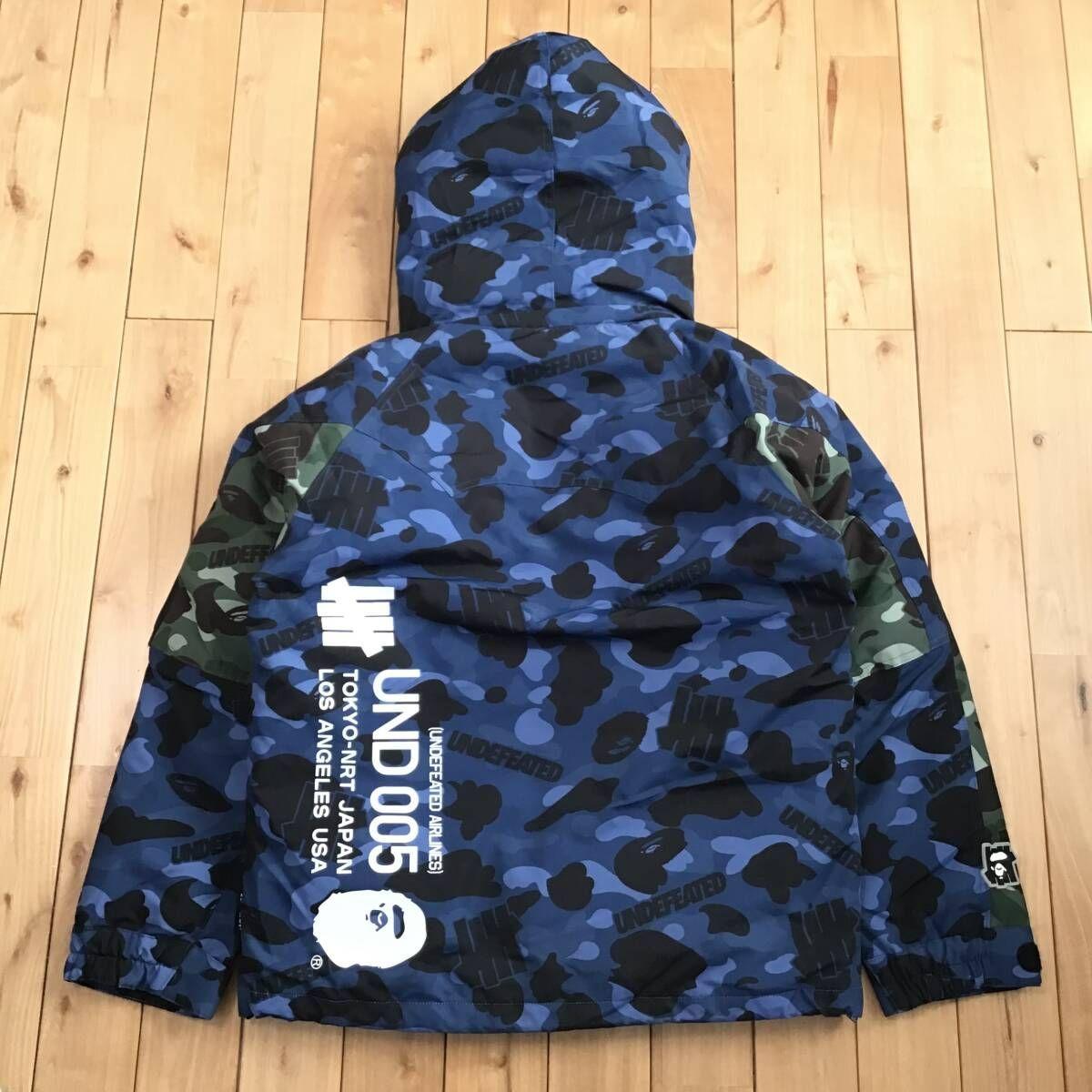 Undefeated BAPE camo スノボ ダウンジャケット APE Undefeated × BAPE camo スノボ ダウンジャケット Mサイズ a bathing