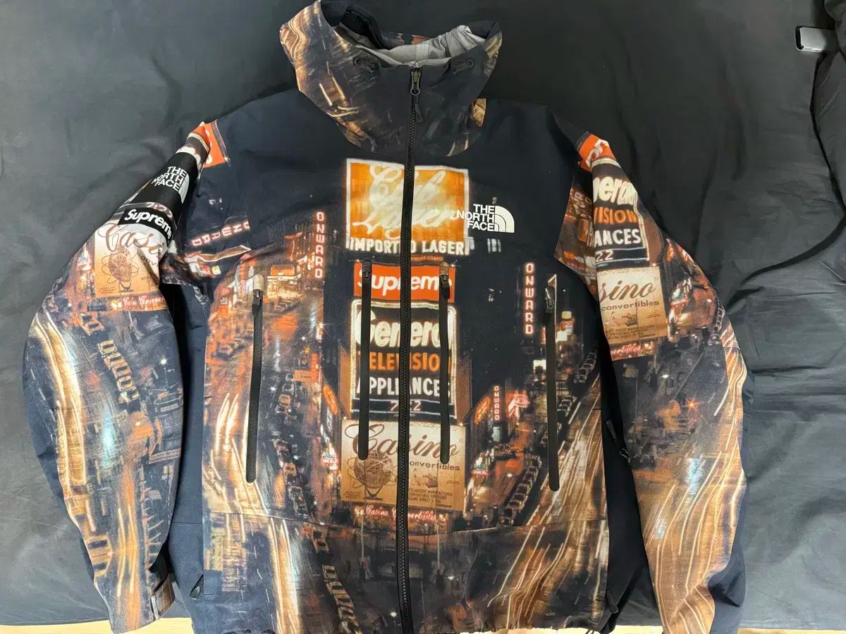 M シュプリーム x ザノースフェイス テープドシーム シェル ジャケット タイムズスクエア - 22FW