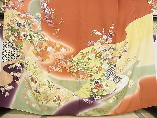 ♦︎羨望 創業460年　千總　金駒刺繍　御所車花紋 金彩加工　仕立て上がり未着用品 平和屋本店□極上 創業460年・千總 振袖 駒刺繍 花鳥風景文 暈し染め