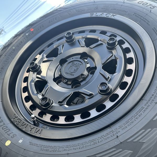 デリカD5 RAV4 エクストレイル CX5 16インチ 新品スタッドレス