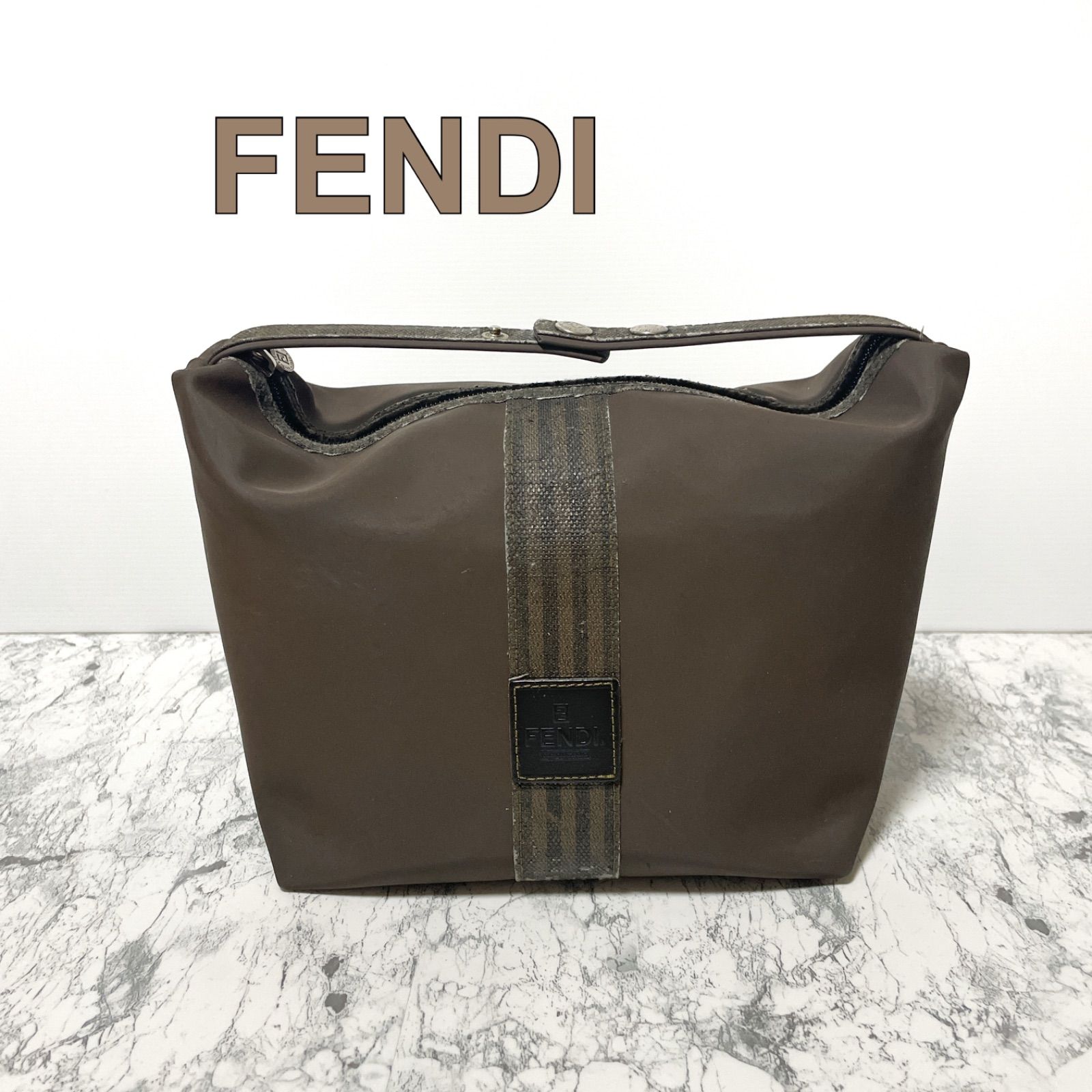 FENDI　ペカン　バニティポーチ　ハンドバック 楽天市場】FENDI フェンディ FFロゴ ペカン オーバル型 カバン