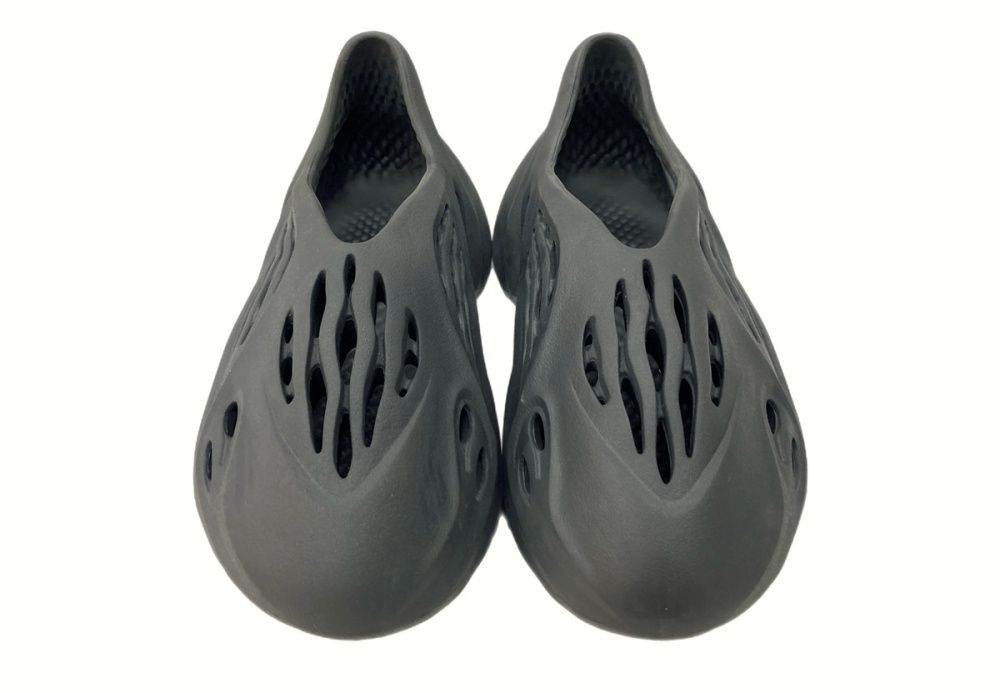 アディダス adidas YEEZY Foam Runner イージー フォーム ランナー