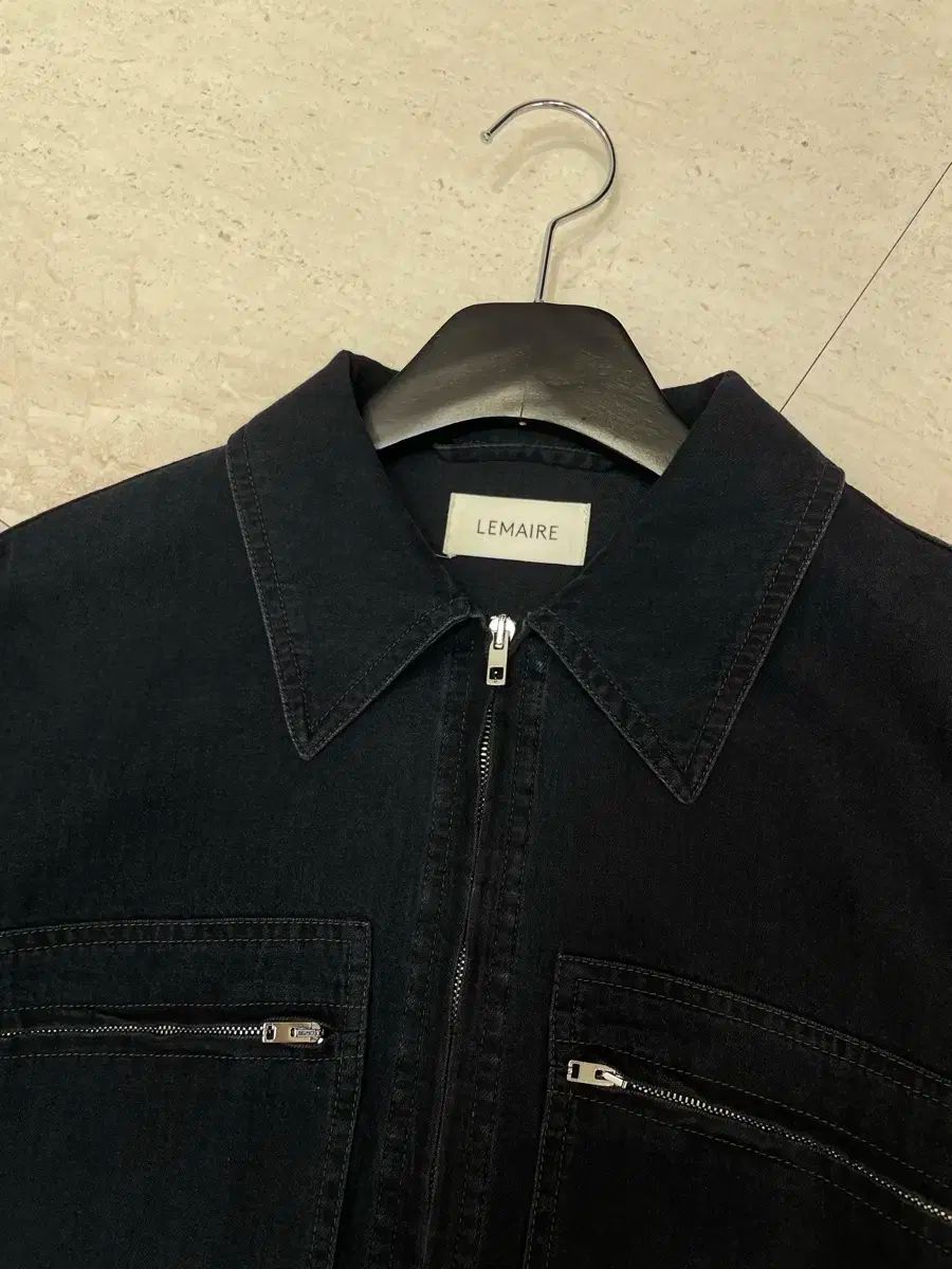 せい 新品未使用品　ルメール　オーバーサイズシャツ　46 LEMAIRE(ルメール) zipped denim オーバーサイズシャツ 46