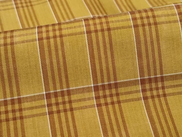 平和屋着物○本場黄八丈 平織 紬 格子柄 正絹 逸品 CAAW7238yc