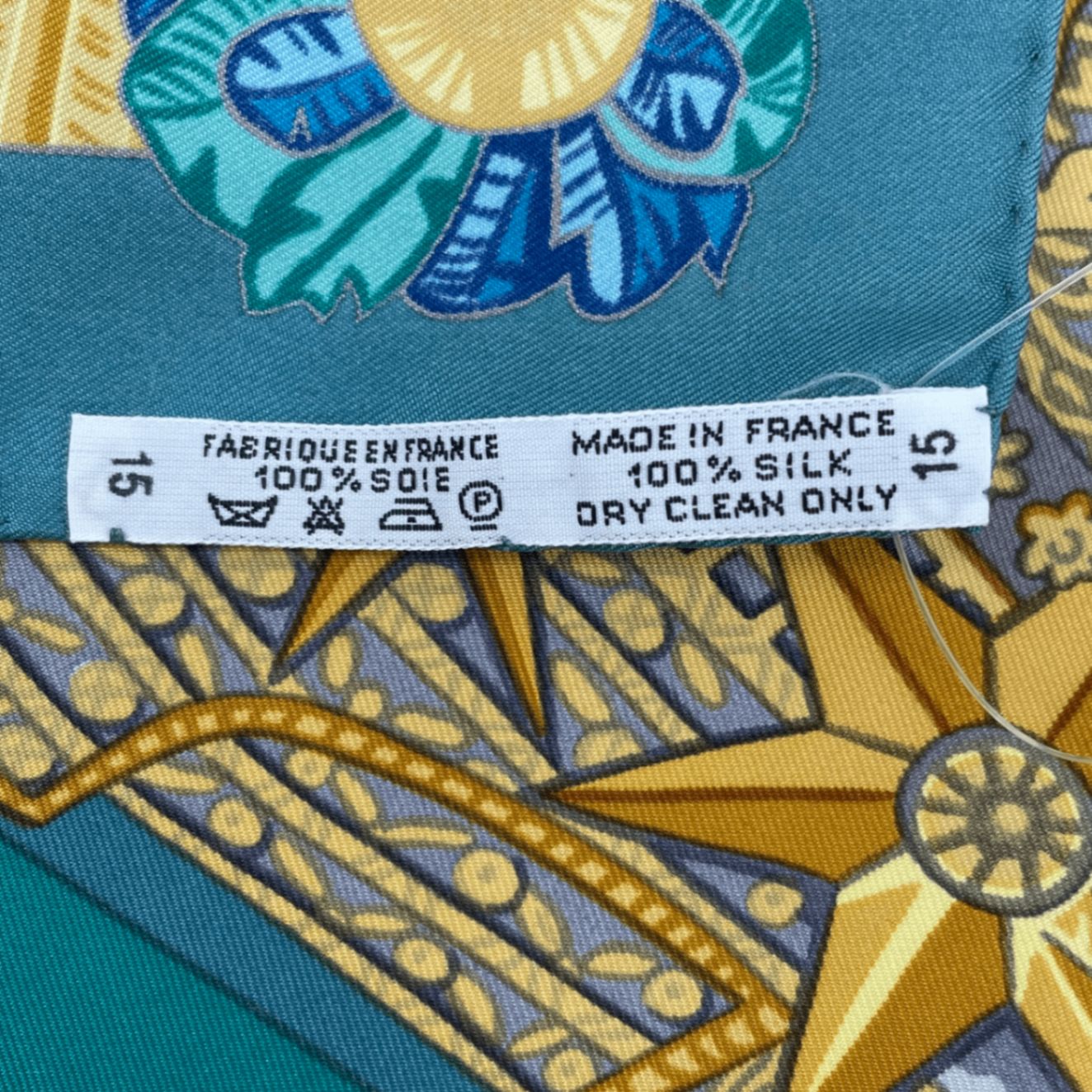 極美品 HERMES エルメス スカーフ カレ90 ARMETS et PANACHE 羽飾りの