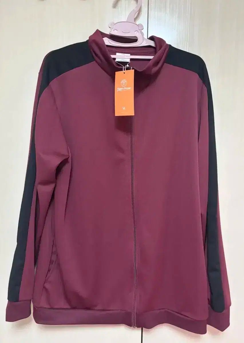 ハイキュー !! 公式 稲荷崎高校 ジャージ 上 XL ハイキュー !! 10周年 公式 稲荷崎高校 ジャージ XL 1点 新品未