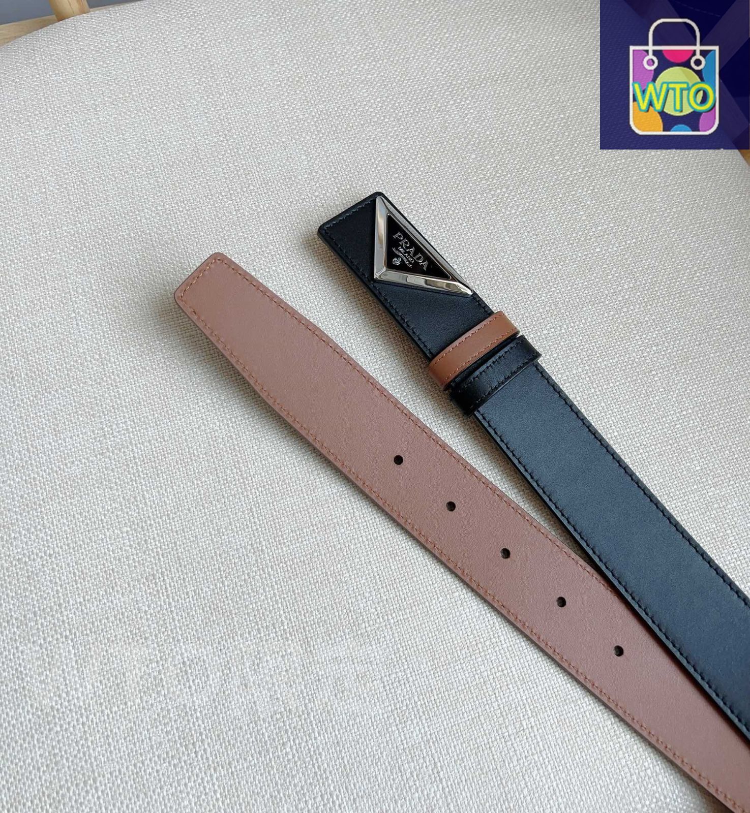 PRADA ベルト 1CC499レザー トライアングルロゴ メタルチャーム PRADA