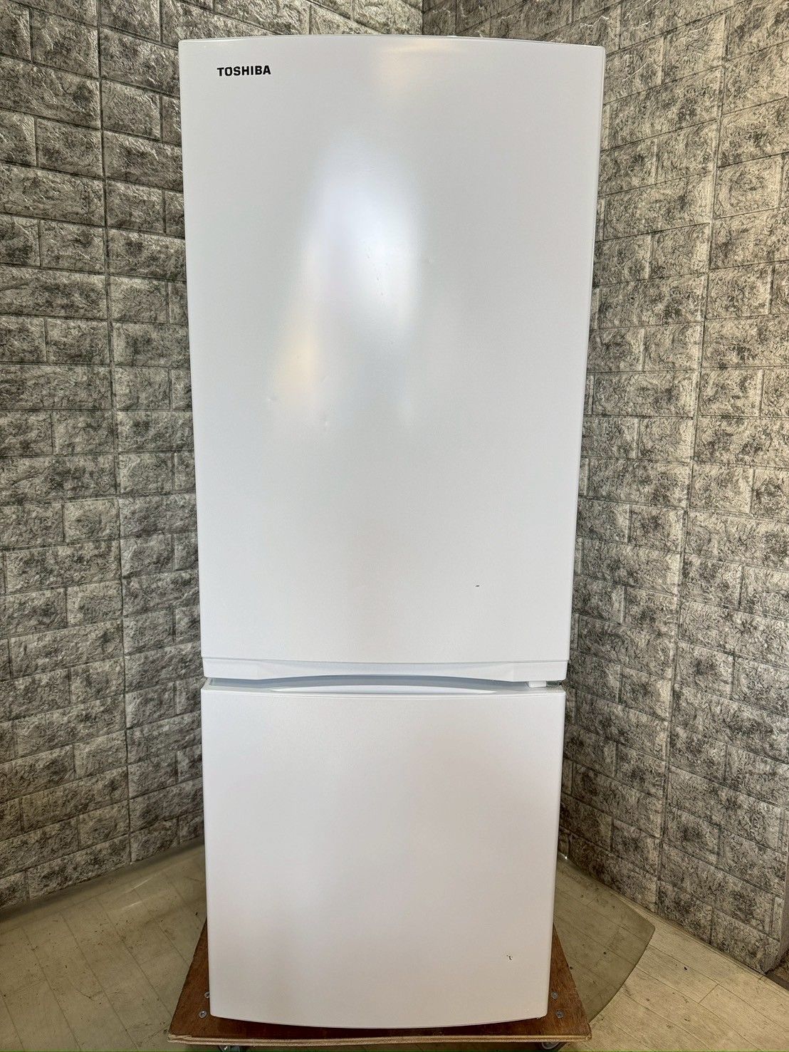 大阪送料無料★3か月保障付き★冷蔵庫★2ドア★GR-T15BS(Ｗ)★R-314 大阪送料無料☆3か月保障付き☆冷蔵庫☆東芝☆2ドア