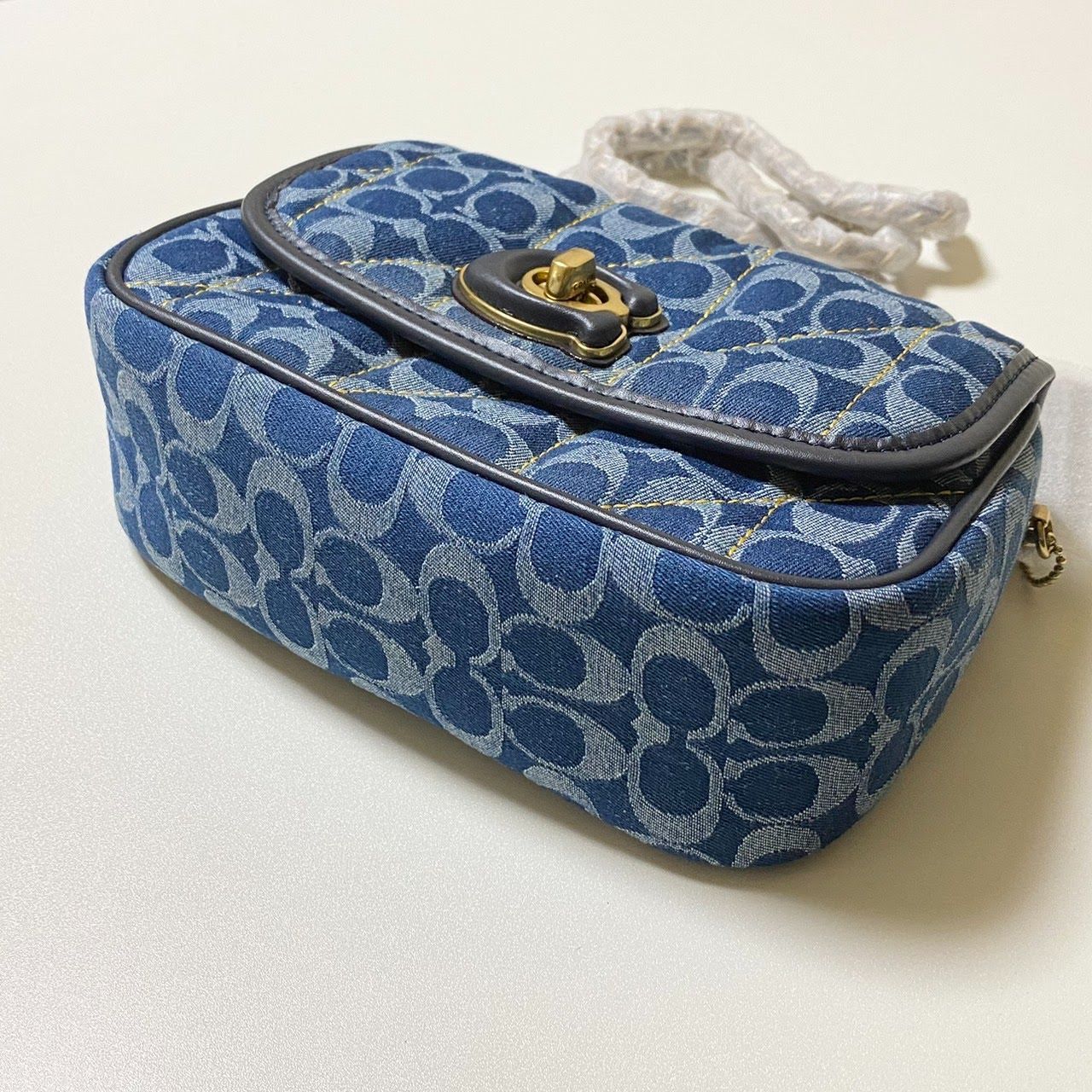 COACH コーチ CA58 ピロー マディソン シグネチャー デニム 新品