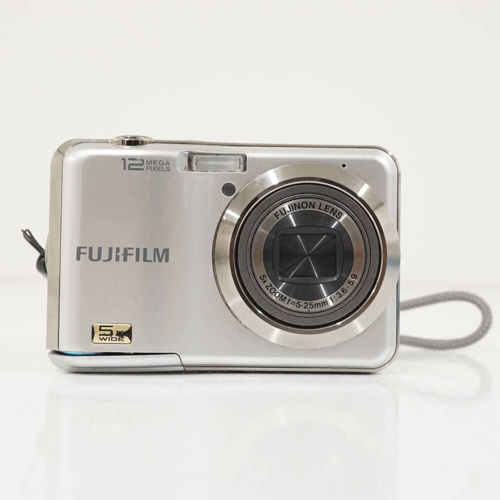 【美品】FUJIFILM FINEPIX AX200　シルバー　単3電池駆動 FUJIFILM FinePix AX200 シルバー 単3電池駆動 - メルカリ