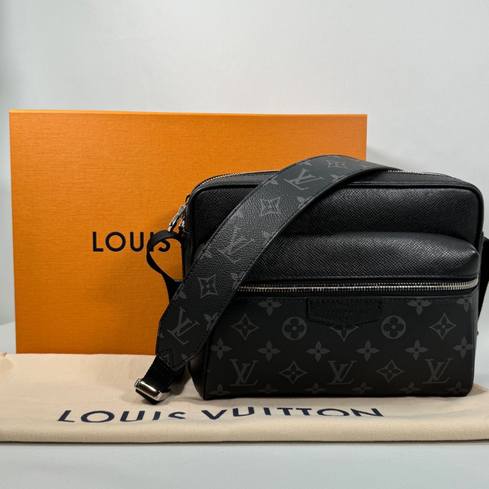 ルイ・ヴィトン LOUIS VUITTON アウトドア メッセンジャーPM