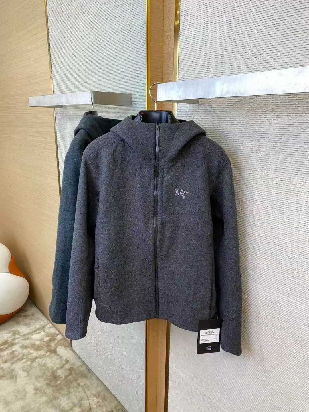 Arc'teryx アークテリクス フード付きジャケット ダークグレー ARC