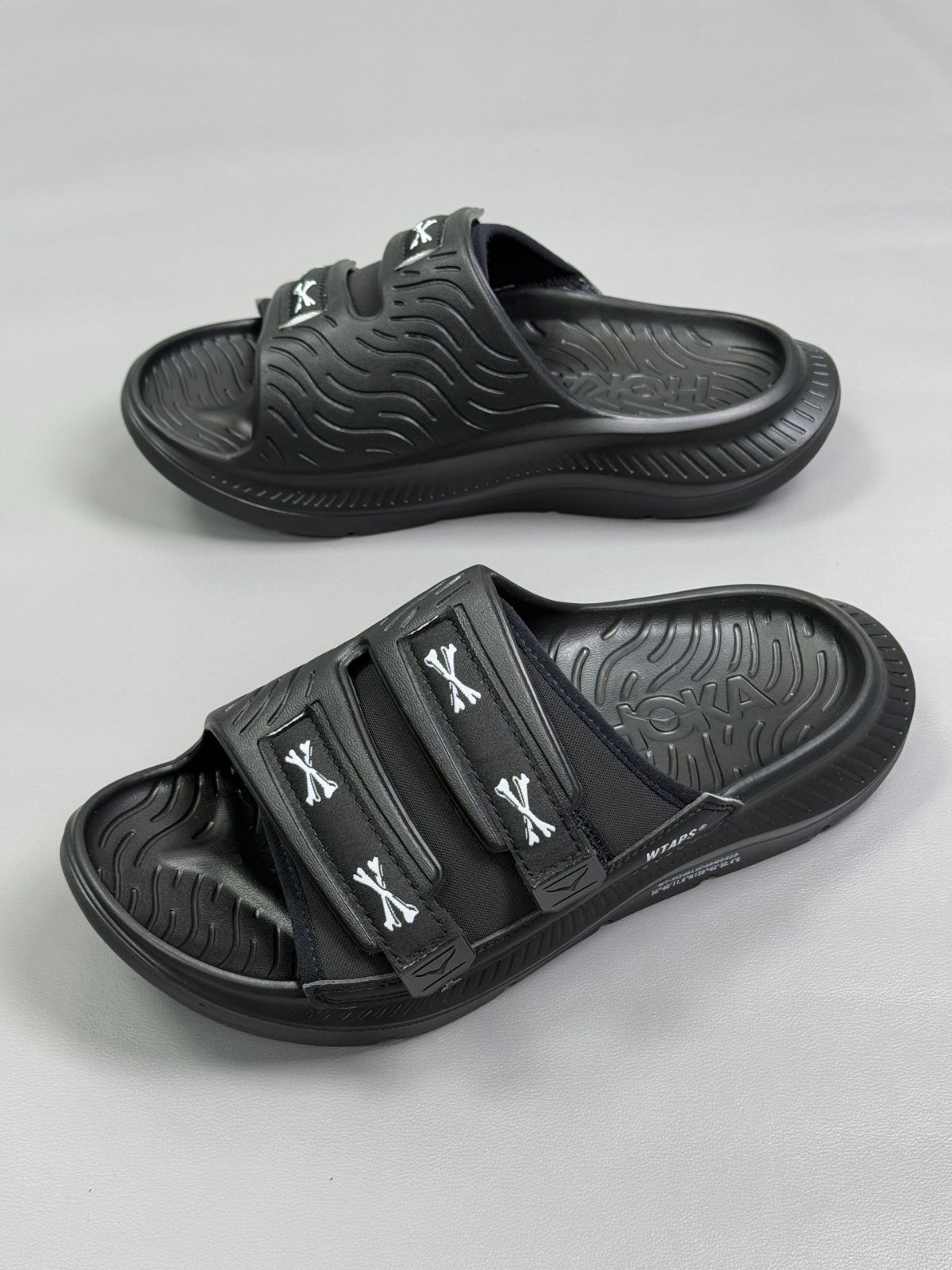 未使用】HOKA ONEONE×WTAPS “ホカオネオネ×ダブルタップス” 24SS