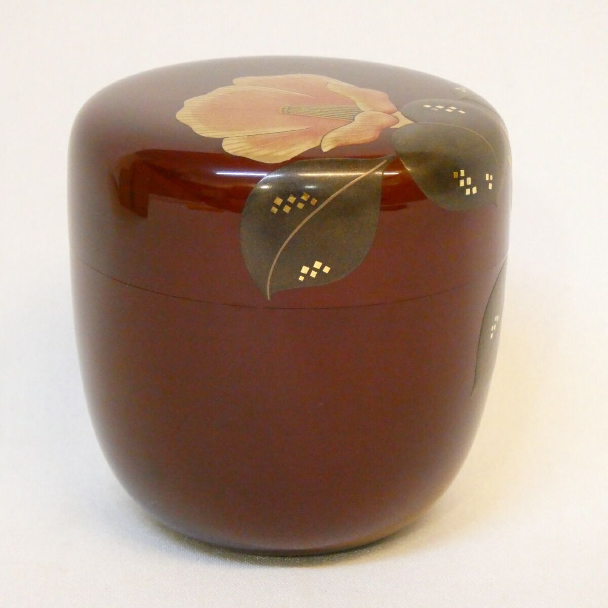 茶道具　薄茶器　山中塗蒔絵師　多田桂寛作　露地蒔絵中棗　超美品！！ 八月の特売品】山中塗 多田桂寛作 椿蒔絵 大棗 内銀 螺鈿 茶道具