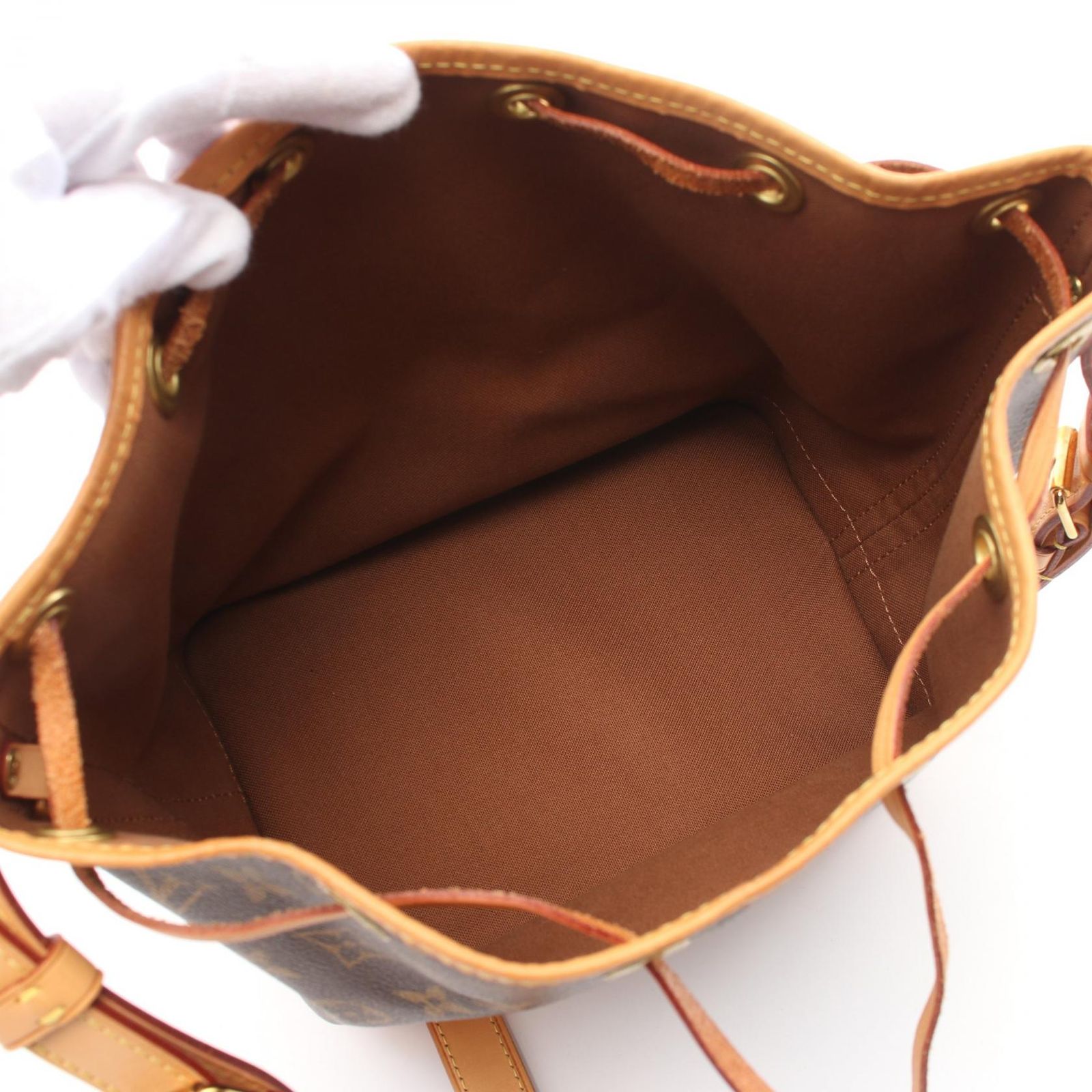 アニヤ・ハインドマーチ スペースインベーダー バザースト サッチェル