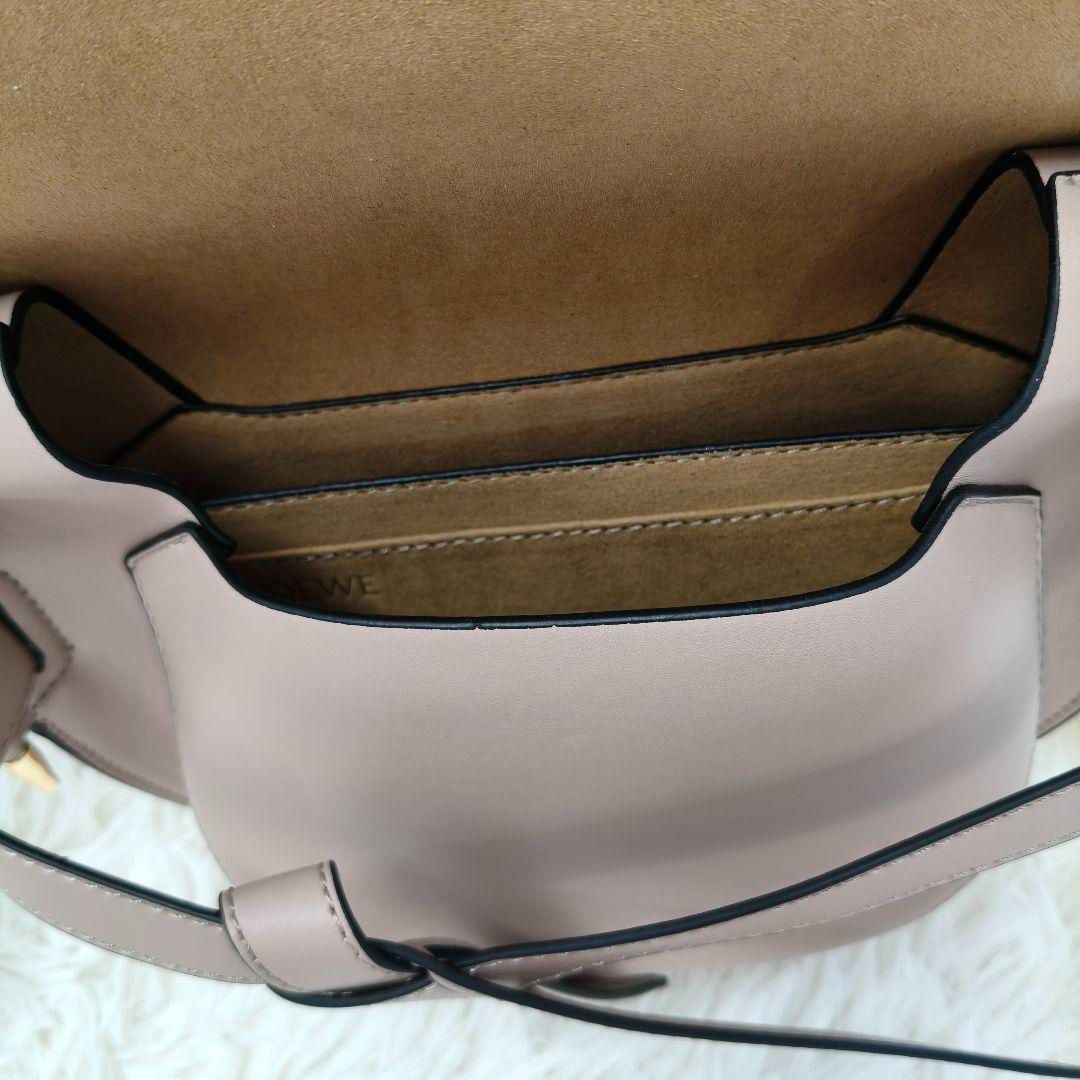 LOEWEロエベゲートショルダーバッグ スモール-WTO輸入2 - メルカリ