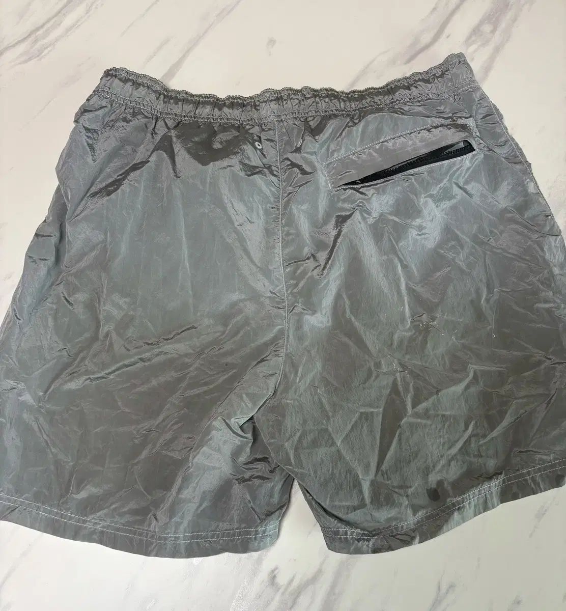 Stone Island ナイロンメタル ハーフパンツ ライトグレー Mサイズ